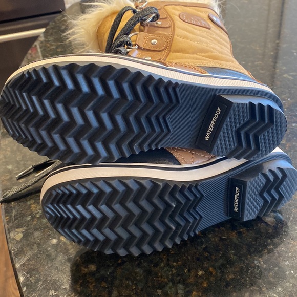 Little girls sorel boots - Picture 4 of 4